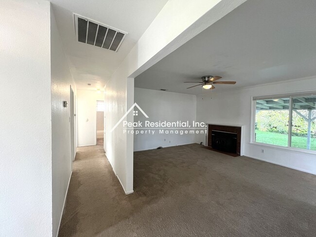 Photo - Very Nice 3bd/1ba House with 2 Car Garage