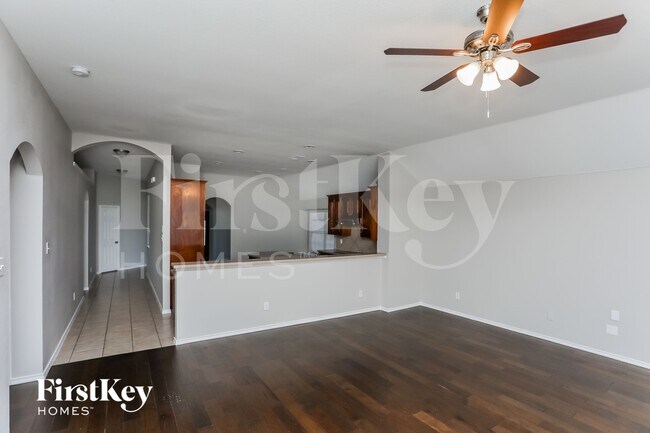 Photo - 3260 Serpis