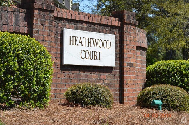 Building Photo - 4103 Devine St Unit Heathwood Court A Rental