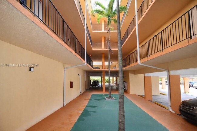 Photo - 6780 W 2nd Ct Unidad 212