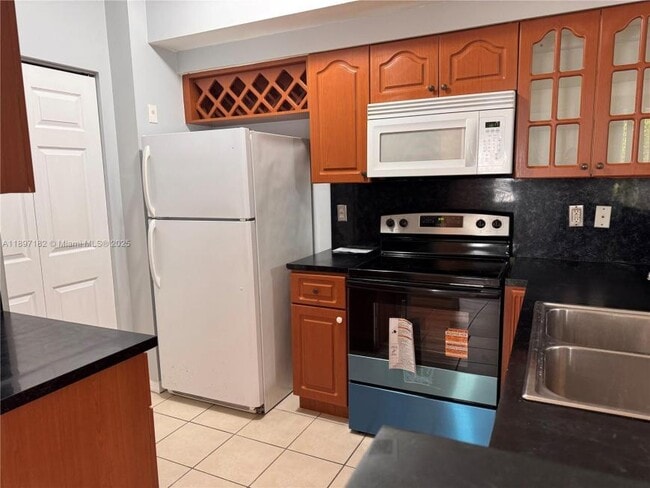 Photo - 3 bedroom in Miramar FL 33025