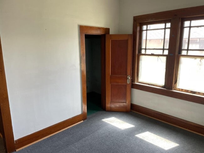 Photo - 610 Noble St