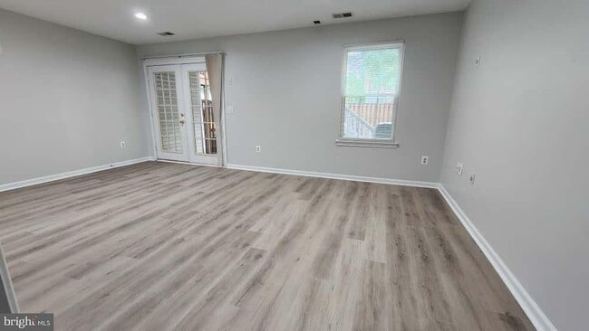 Photo - 2420 Sandwich Ct