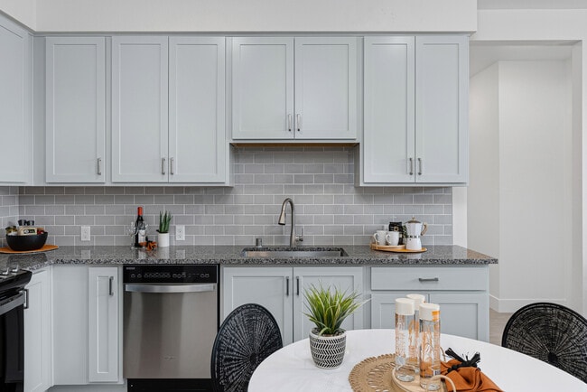 Photo - Mark West Village