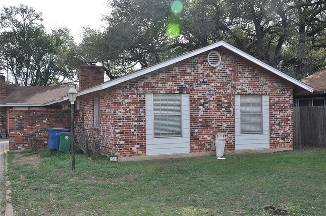 Building Photo - 2011 Gathright Cove