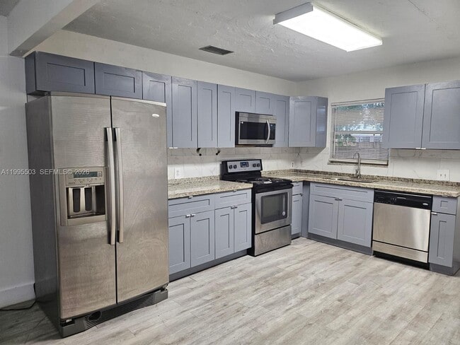 Photo - 209 SW 9th St Unit 209