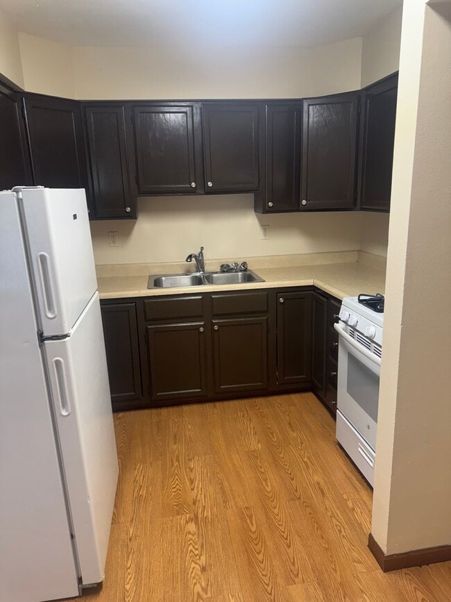 Photo - 315 E Rose Ave Unit 315 E Rose Avenue