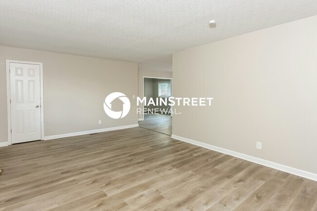 4 Bedroom Pet-Friendly Home in KANSAS CITY, KS with Main Street Renewal