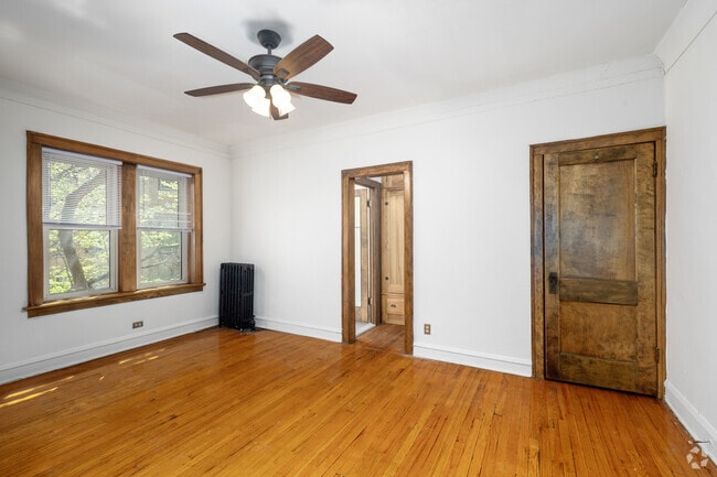 Studio - 400SF - Living Room