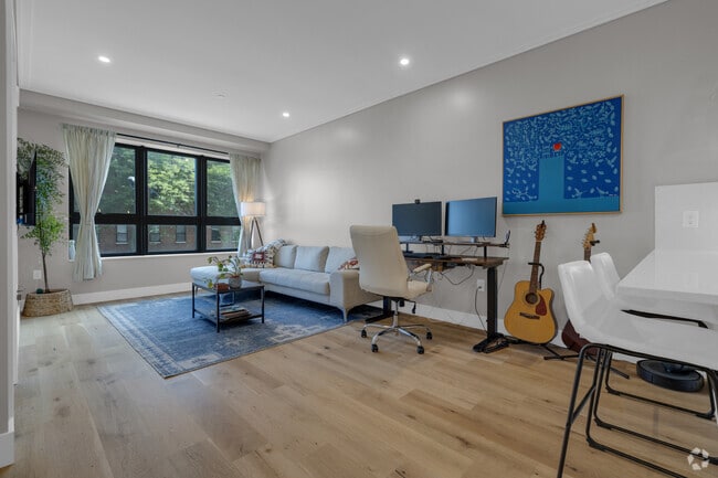Building Photo - 70 Leo M Birmingham Pky Unit 210 Rental