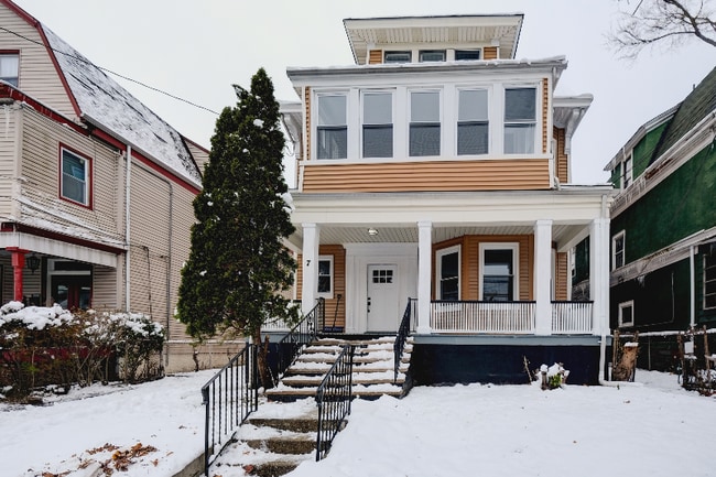 Building Photo - 5 Baldwin Ave