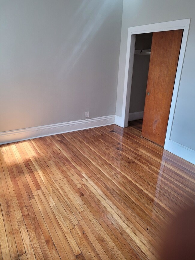 Photo - 165 Winthrop Rd