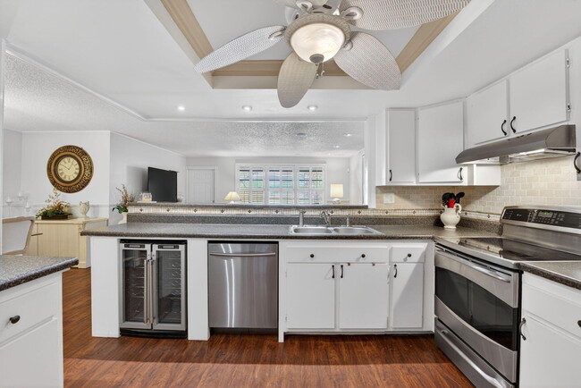 Photo - 3951 NE 17th Ave Unit 703