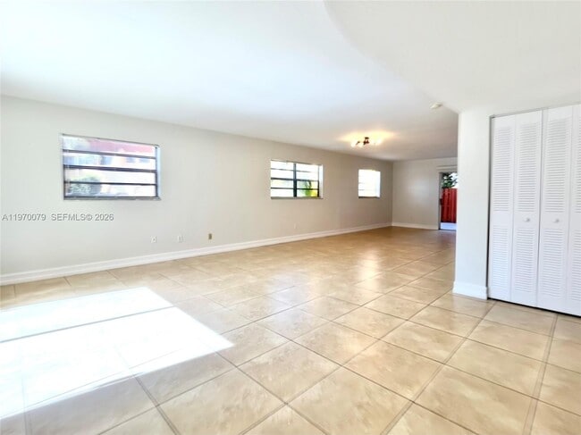 Photo - 13725 SW 84th St