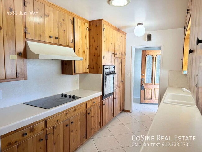 Photo - 4631 Jeri Way
