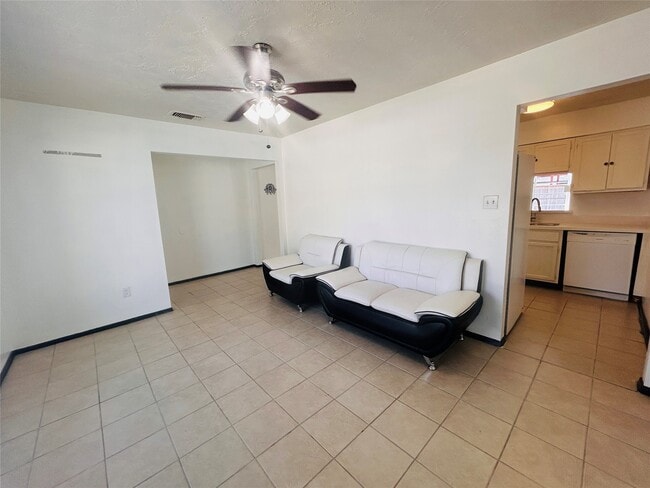 Photo - 10502 Long River Dr