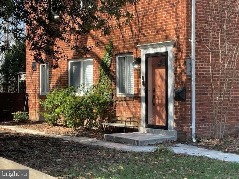 Photo - 2217 Gaylord Dr