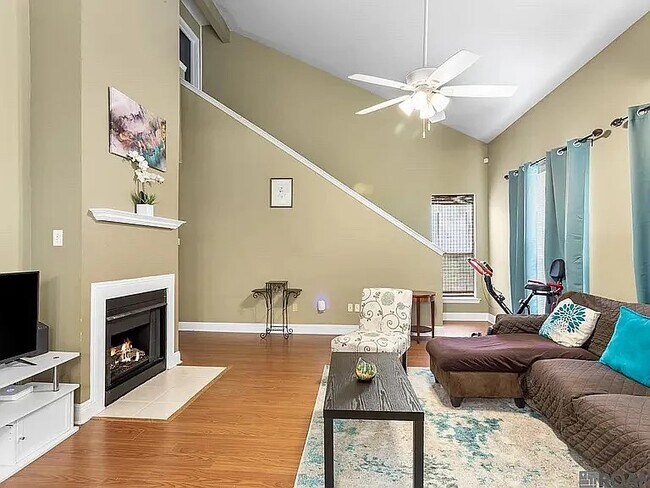 Photo - 5157 Etta St Unit 4-G