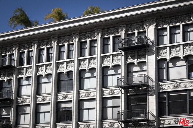 Photo - 315 W 5th St Unit 504