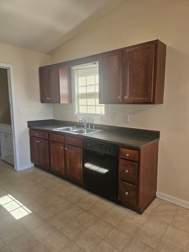 Photo - GORGEOUS 3 BEDROOM ACORN RIDGE BEAUTY!