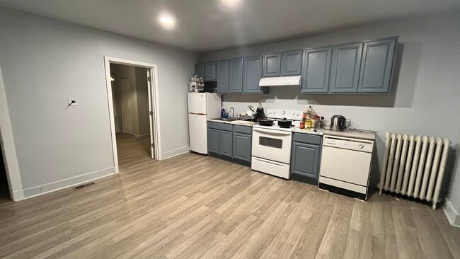 Building Photo - 2330 Murray Ave Rental