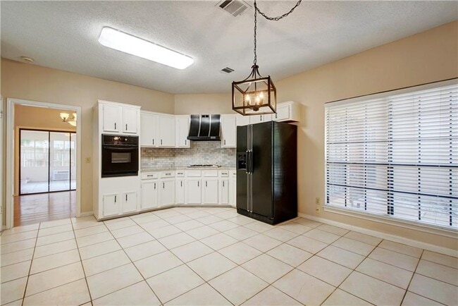Photo - 1713 Woodwind Ln