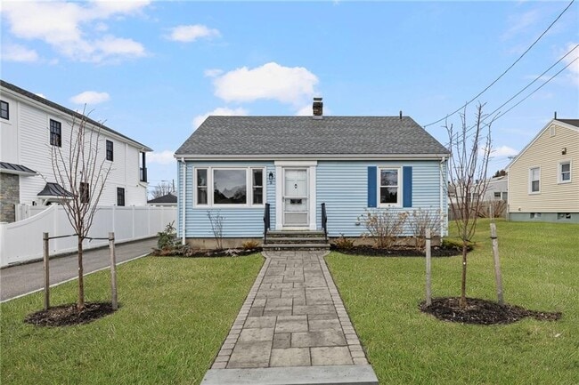 Photo - 5 Holten Ave