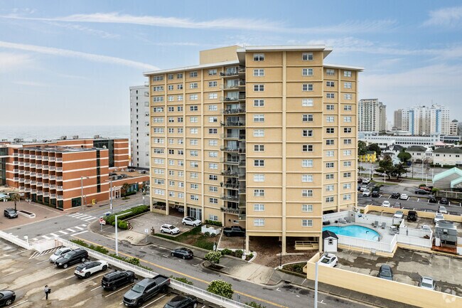 Photo - Virginia House