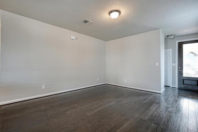 Photo - 7631 Europa Ave