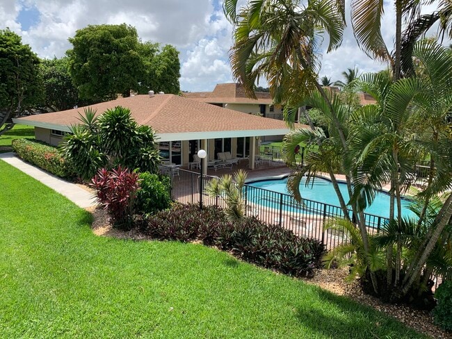 Clubhouse - 1301 NW 12th Ave Unit 319A