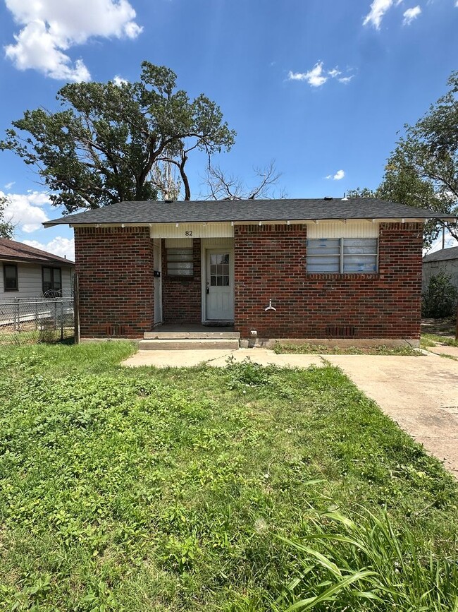 Building Photo - 82 N Fairmont St Unit Front