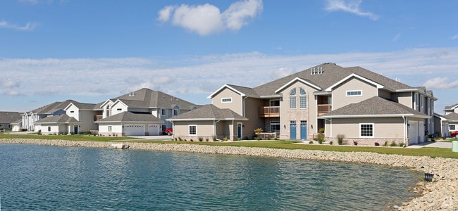 Lake Park Crossing