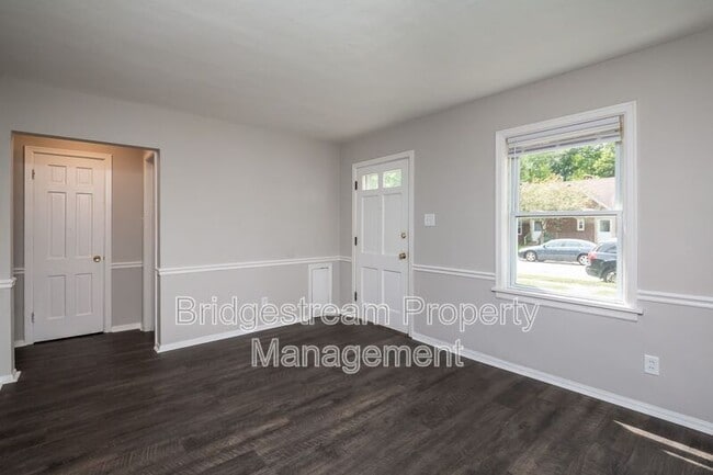 Photo - 708 Winston Dr