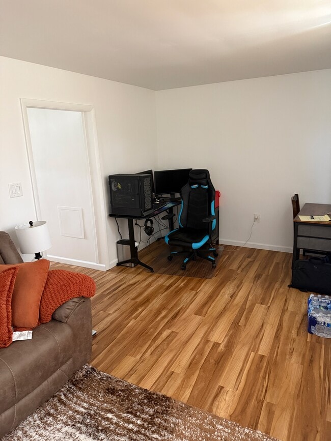 Photo - 129 Carr Rd Unit 129 Carr Road