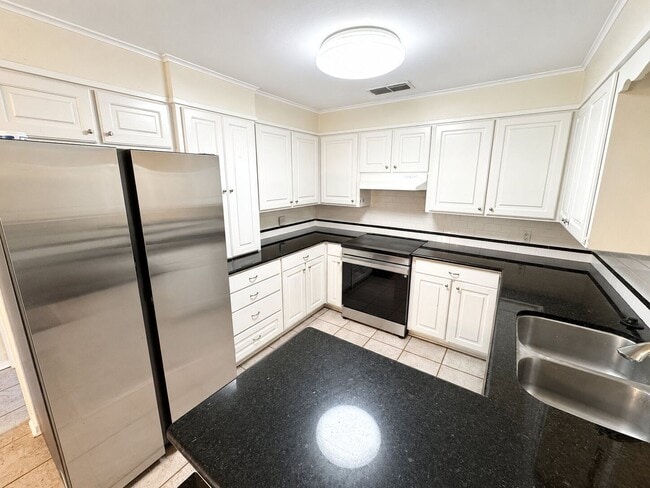 Photo - Bellaire Home!
