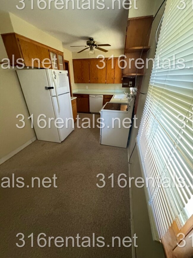 Photo - $1250 - 3 bed 2 bath - Single Family Home