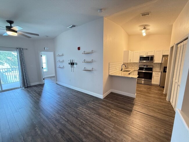 Photo - 8844 Grand Palms Cir Unit B