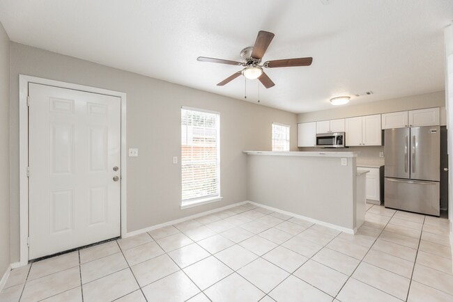 Photo - 1914 Avenue B