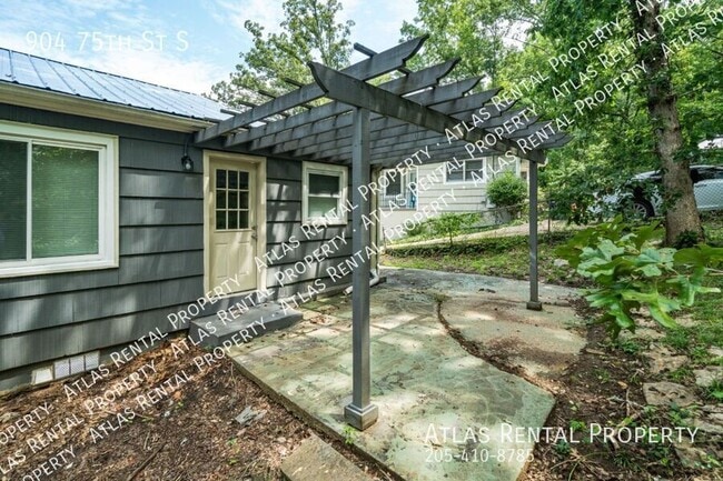 Photo - 904 75th St S