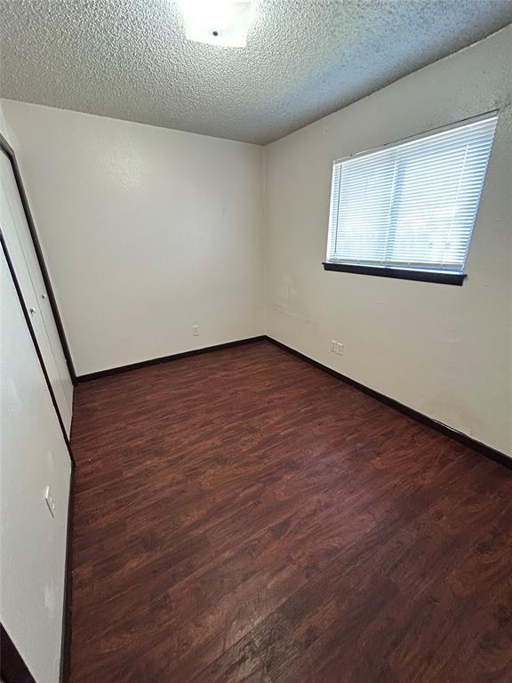 Photo - 908 Emile St Unit 12