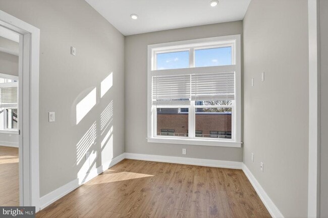 Photo - 2034 N Front St Unit 8