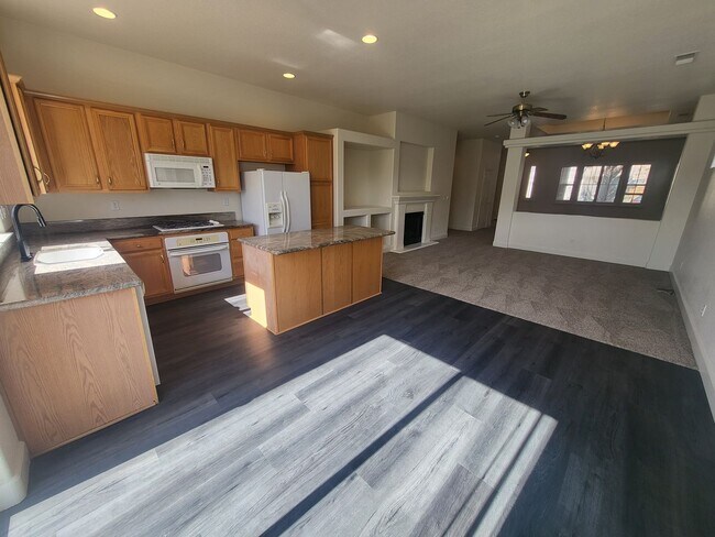 Photo - 3513 Long Dr