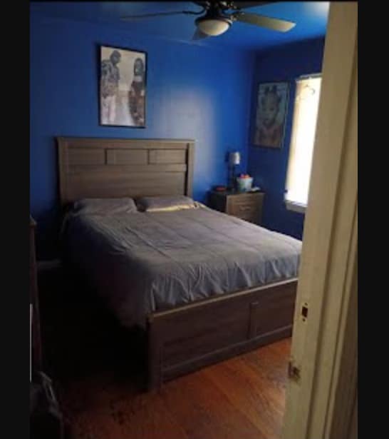 Photo - 654 Maple St