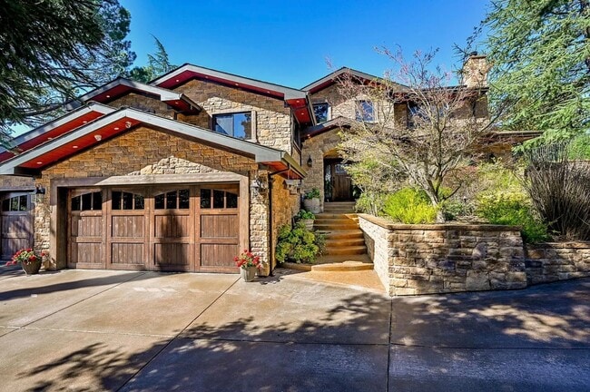 Photo - 321 Livorna Heights Rd