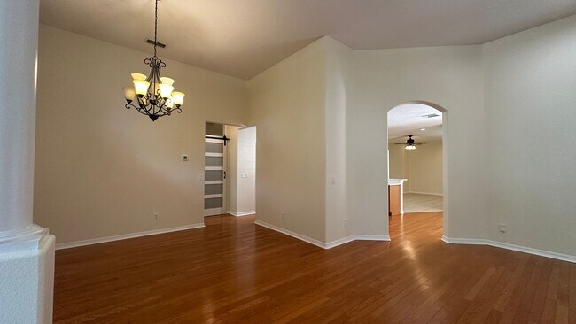 Photo - 1653 Cherry Ridge Dr