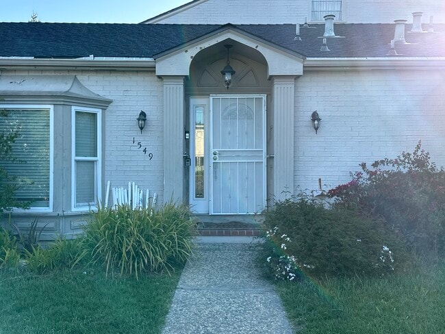 Photo - 1549 Brookvale Dr