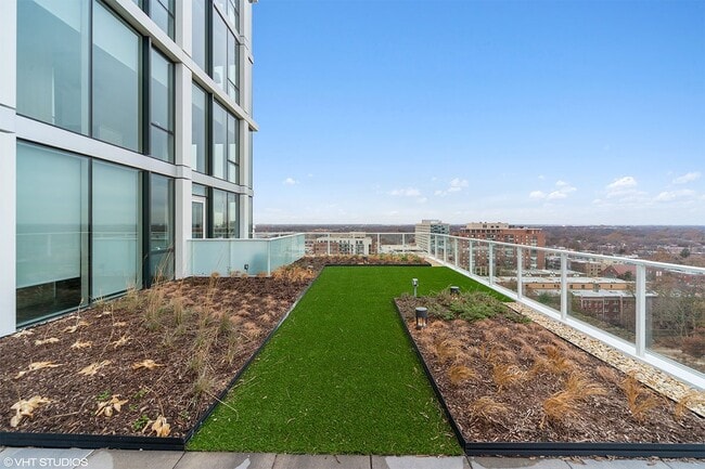 Photo - Albion Oak Park