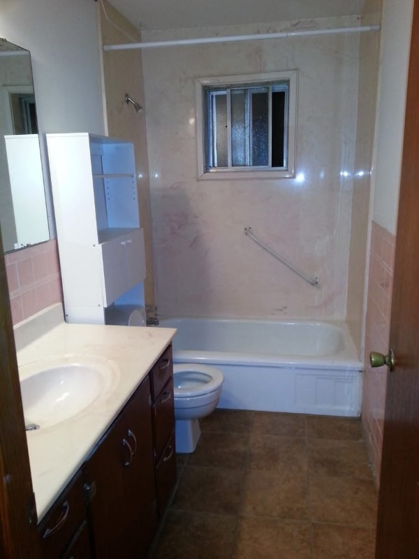 Photo - 83 Old Springfield Rd