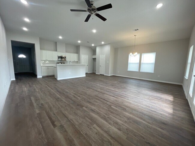 Photo - 227 County Rd 5017