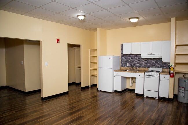 Photo - Columbia Place Apartments